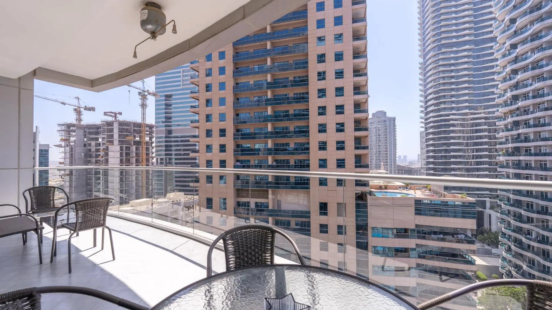 Spacious 3Br Marina Stay With City Views Dubai