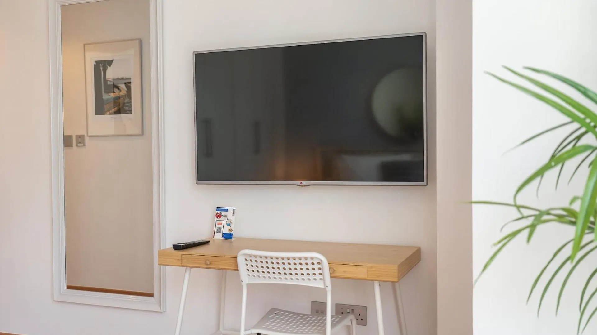 Spacious 3Br Marina Stay With City Views Dubai