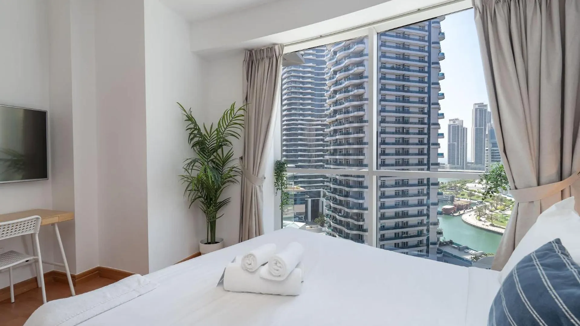 Apartment Spacious 3Br Marina Stay With City Views Dubai United Arab Emirates